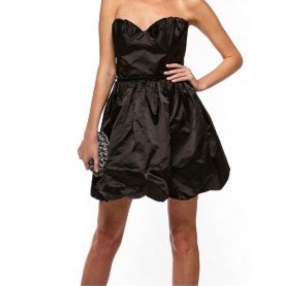 Alexia Admor Strapless Bubble-Hem Dress